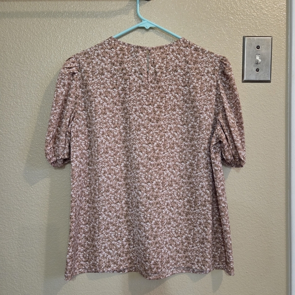 Shein Ditsy Floral Puff Sleeve Boho Pink Blouse Size Medium Summer Spring - Picture 3 of 8